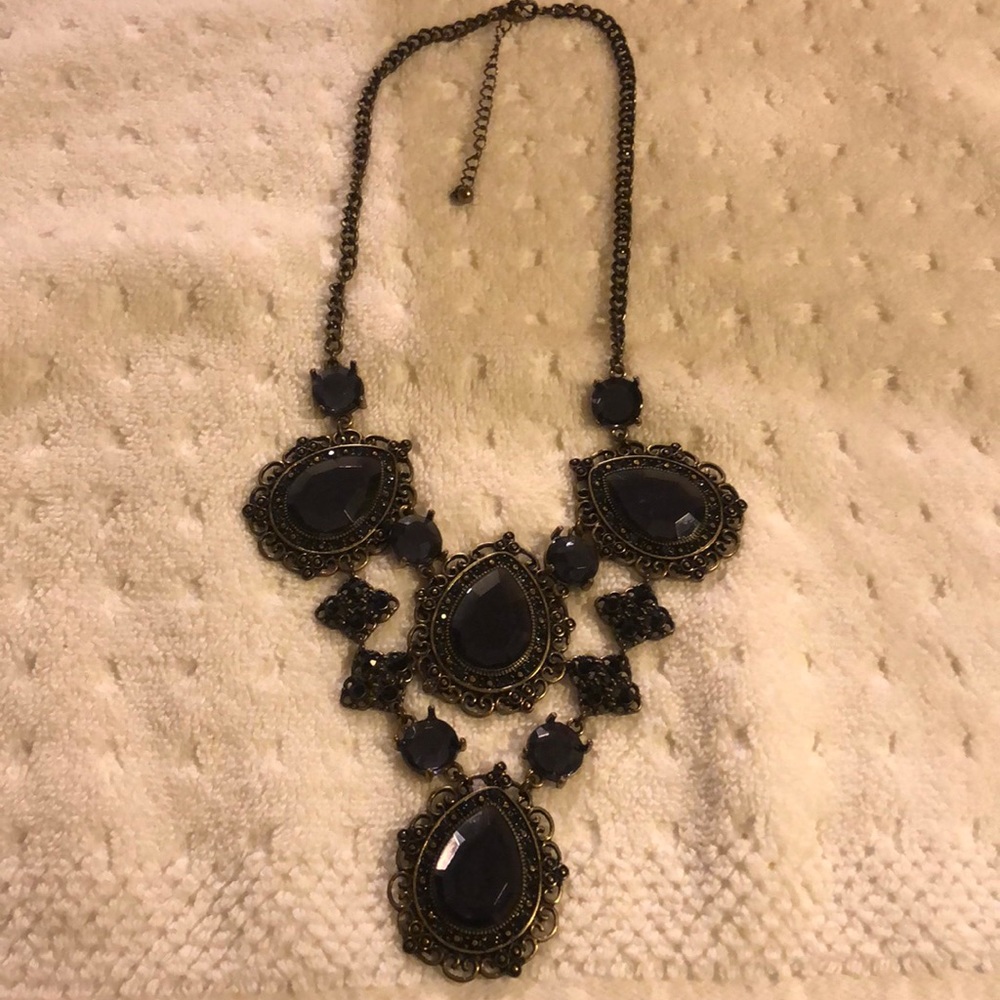 Black necklace very beautiful and perfect at night